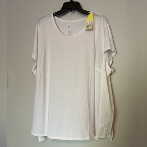 NWT all in motion tee